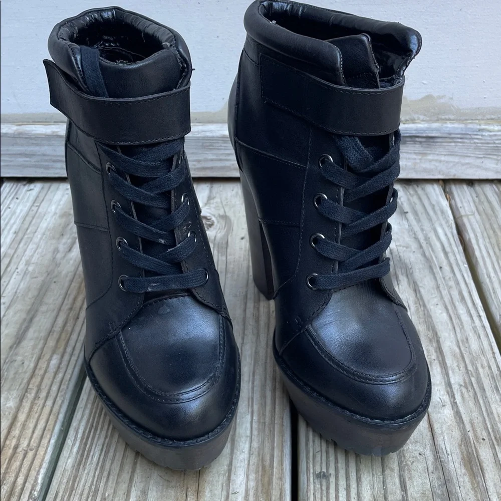 Steve Madden Deluxe Black Leather Platform Ankle Boots Chunky Block Heel Size 8